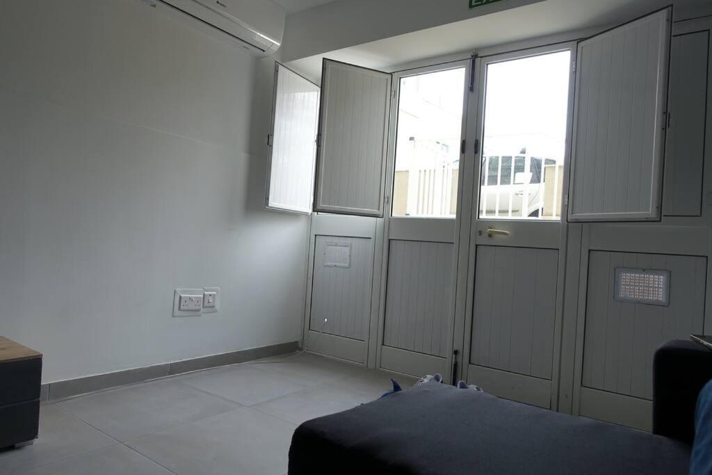 Urban Front - Walking Distance From Paceville And St George Bay Beach Is-Swieqi Bagian luar foto